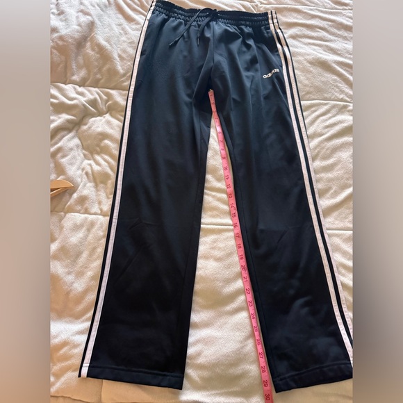ADIDAS WOMEN’S TRACK PANTS GREAT CONDITION, SZ LARGE, ORIG $78 - Picture 5 of 8